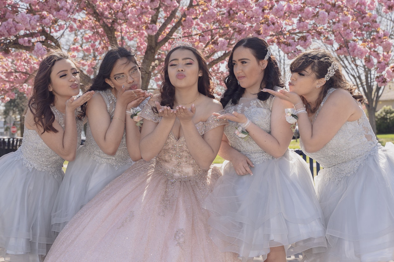 decoracion-de-alcoba-para-quinceaneras