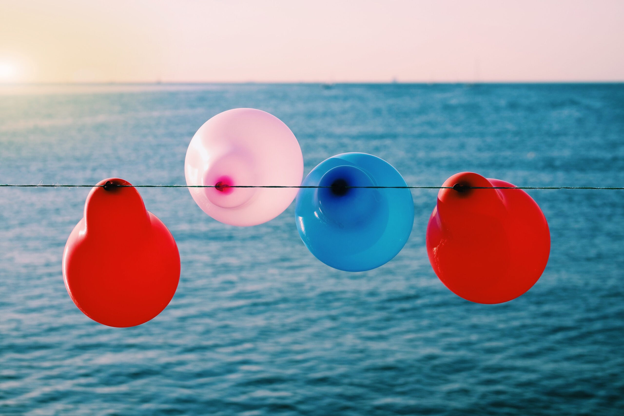 Decoración con globos sin helio